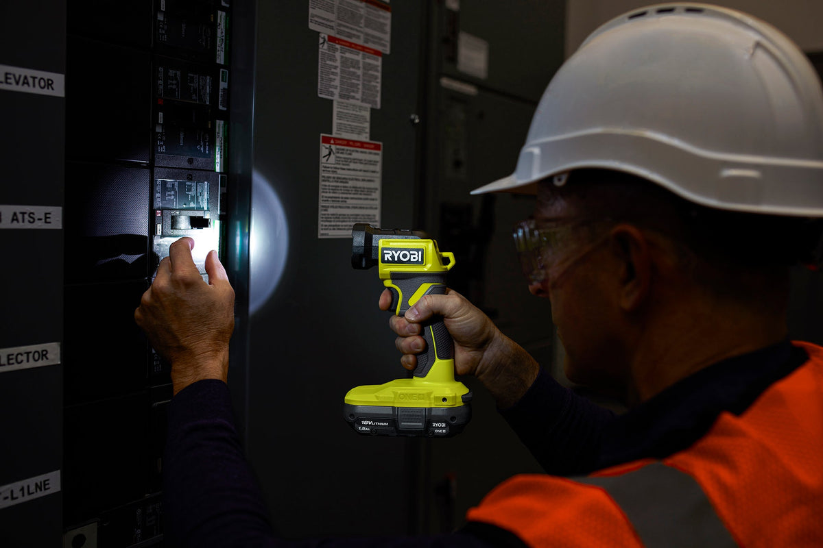 18V ONE+ LED Light Image 3